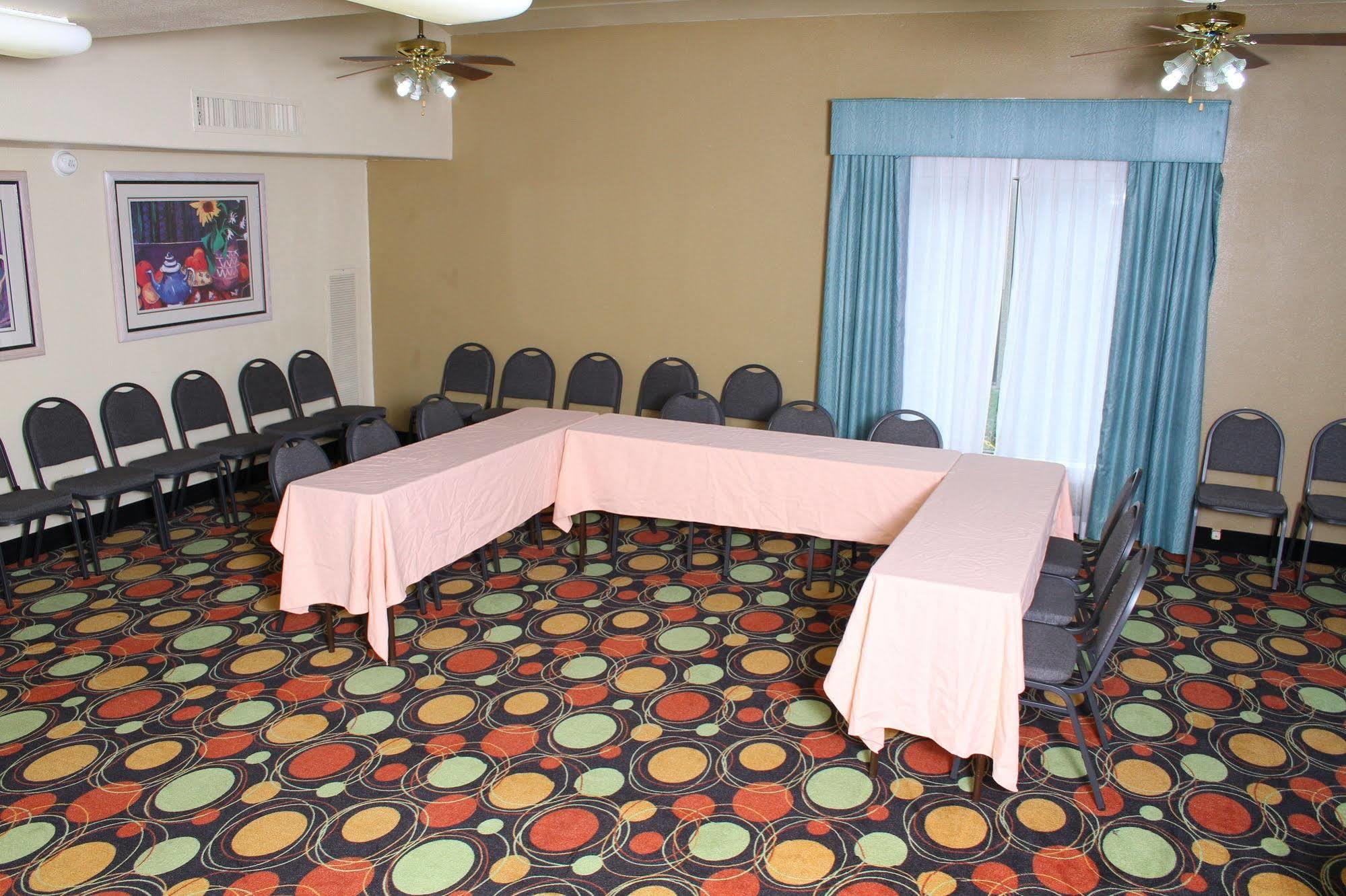 Days Inn By Wyndham Houston Bagian luar foto